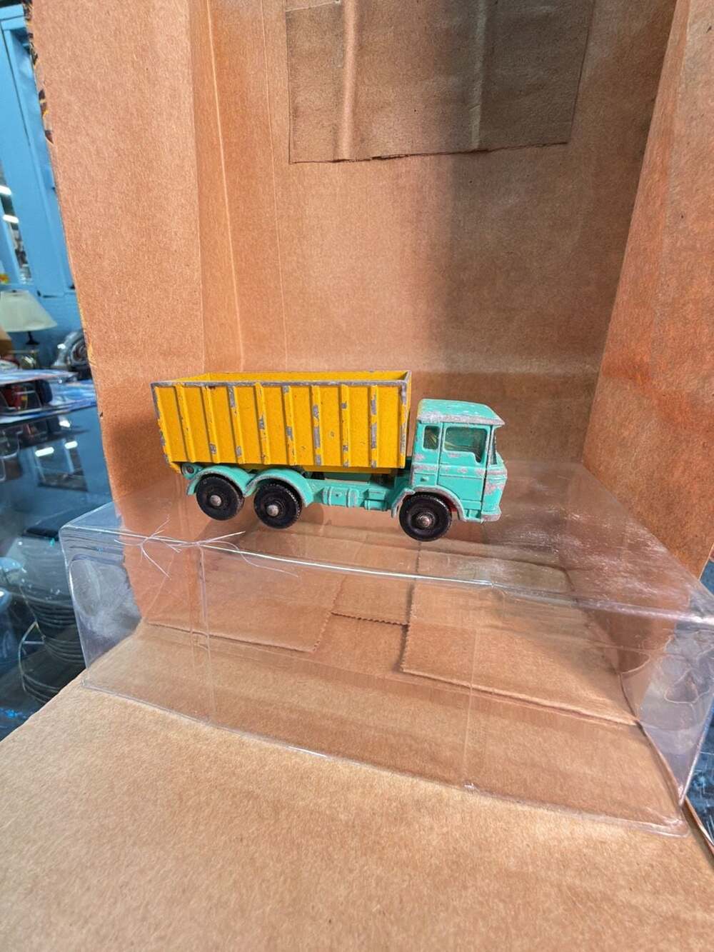 Matchbox Lesney No. 47 DAF Tipper Container Truck Turquoise Yellow